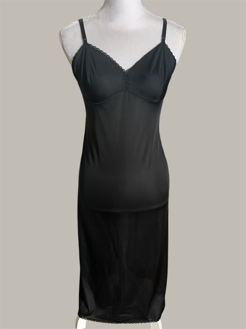 Vintage Vanity Fair Nylon Lace Slip in Black size